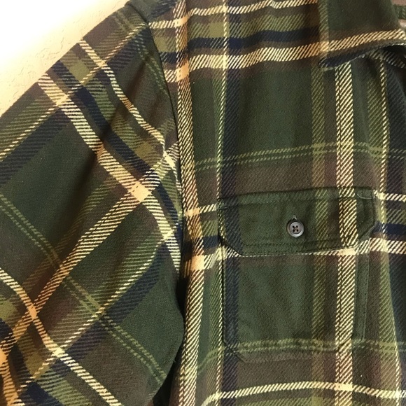 Orvis Mens Flannel Shirt Size XL Big Bear Heavyweight Green Plaid Brawny EUC - Picture 4 of 8